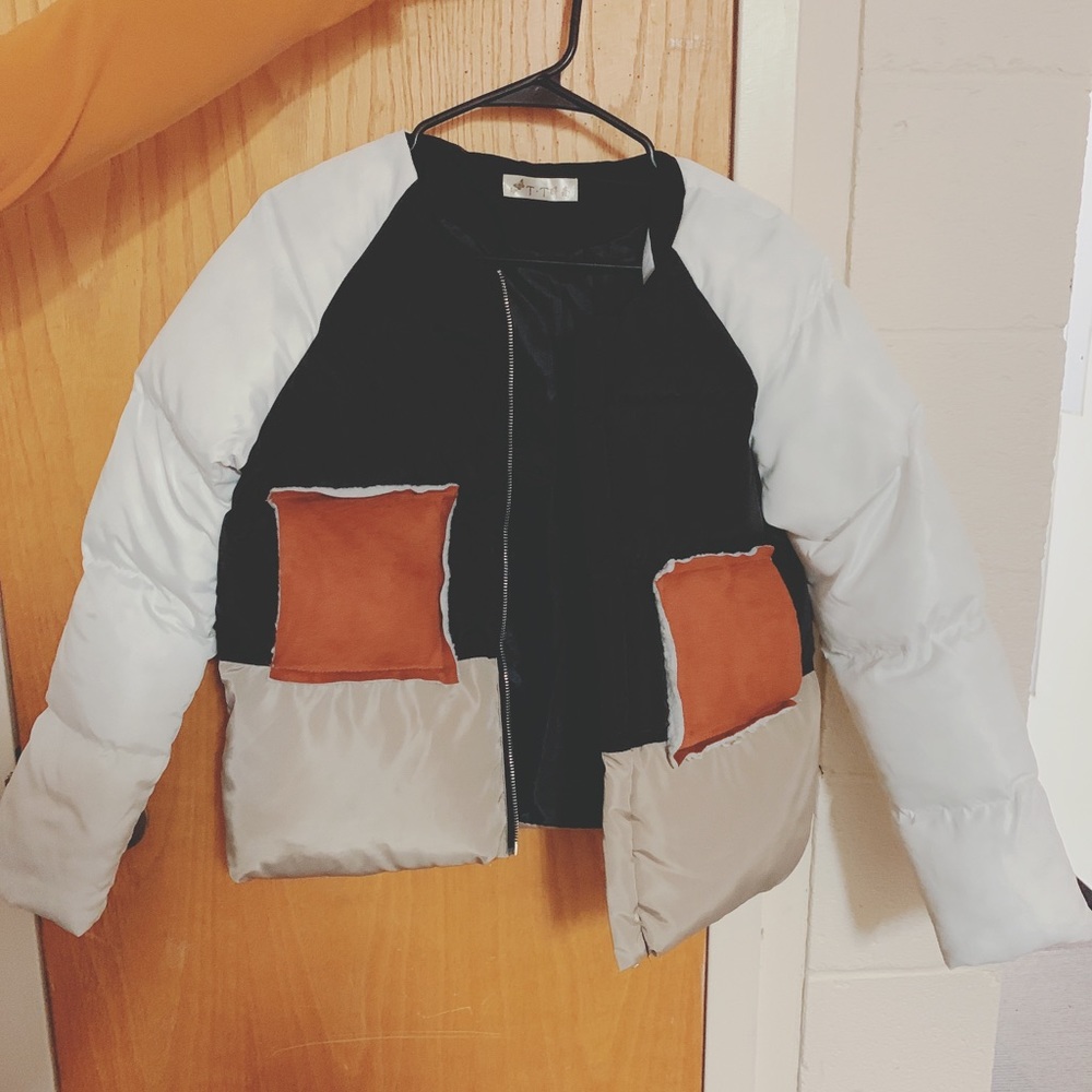 Block Cropped Puffer Jacket - Picture 3 of 4